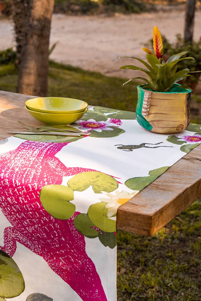Table runner “Crocodile”