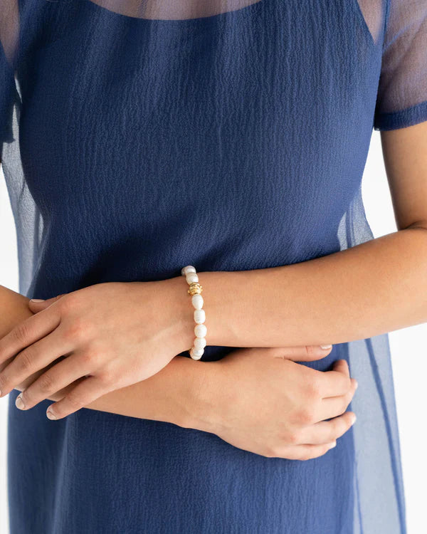 Pearl Toggle Bracelet