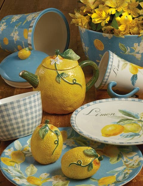 Citron 3-D Lemon Pitcher 2.25 qt.