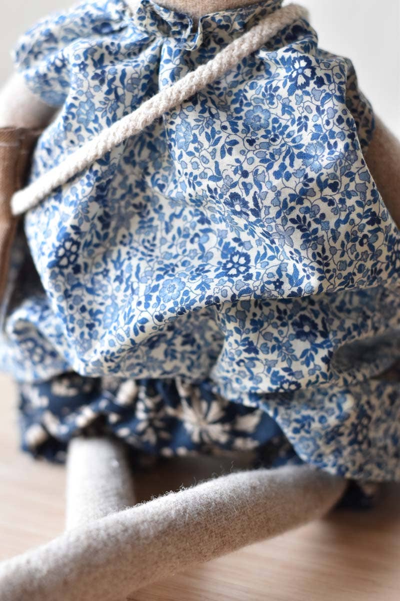 Ruthie the Rabbit - Blue Skies Play Set : Bloomers