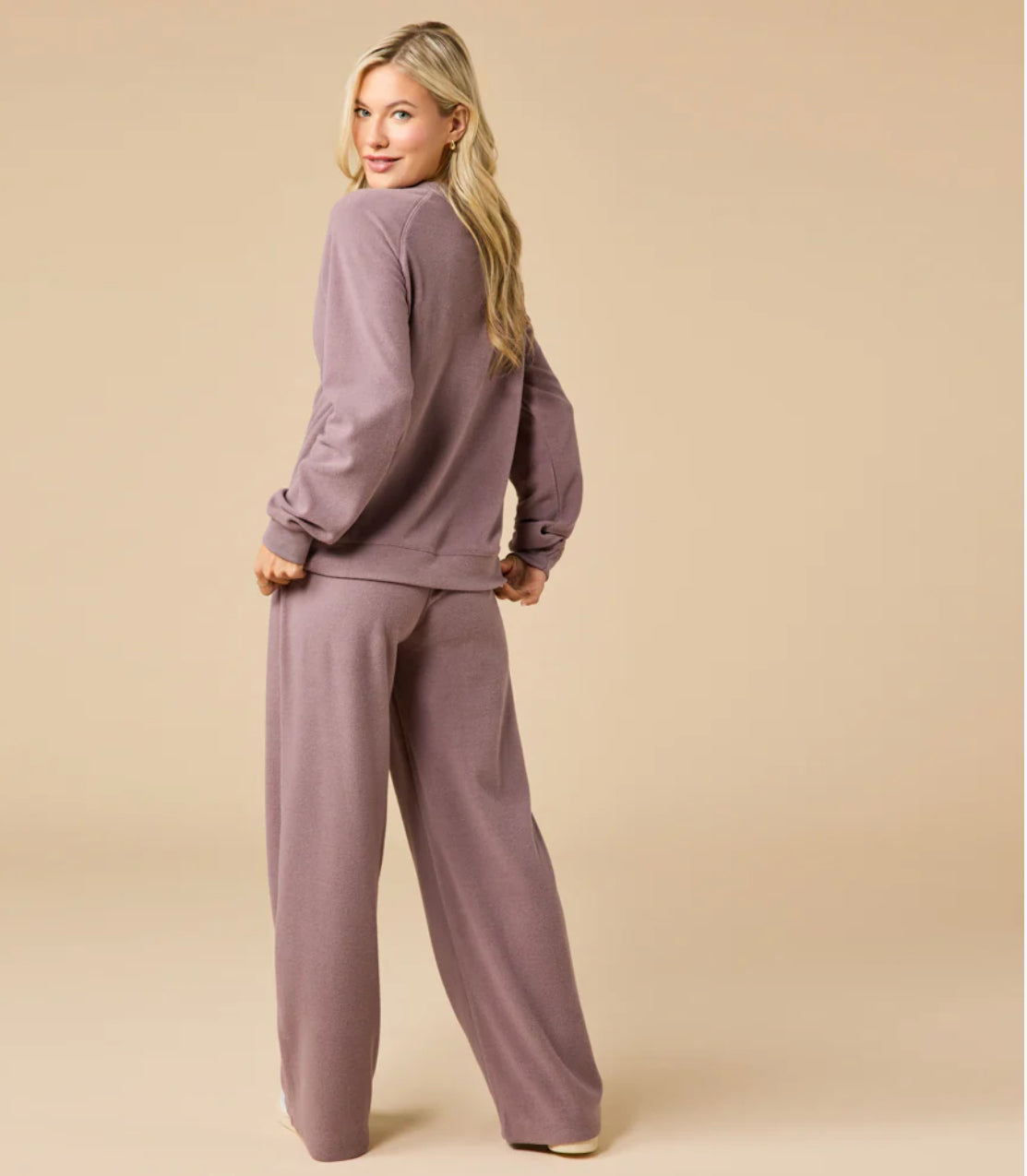 Vintage Velvet Raglan Crew/Pintuck Wide Pant Driftwood
