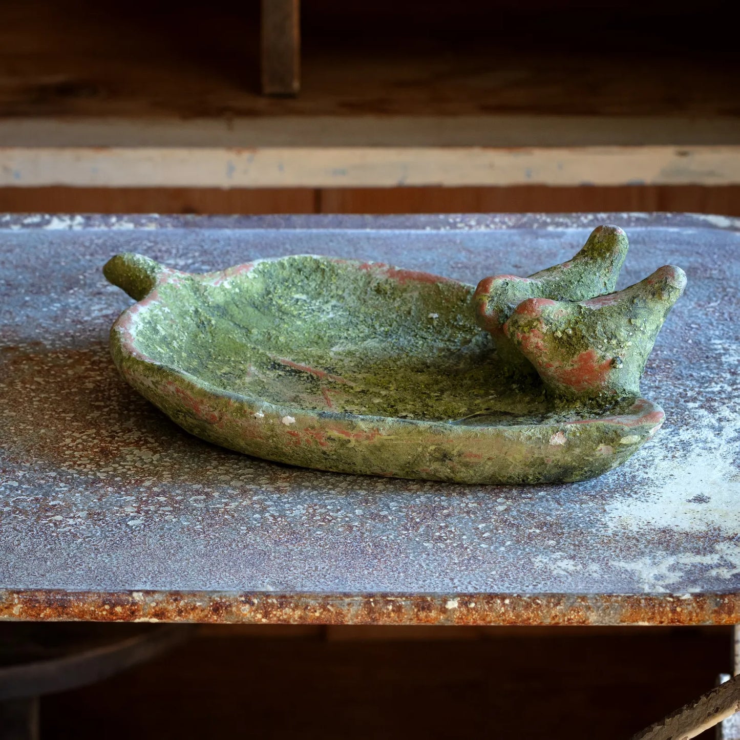 Aged Garden Leaf Bird Feeder