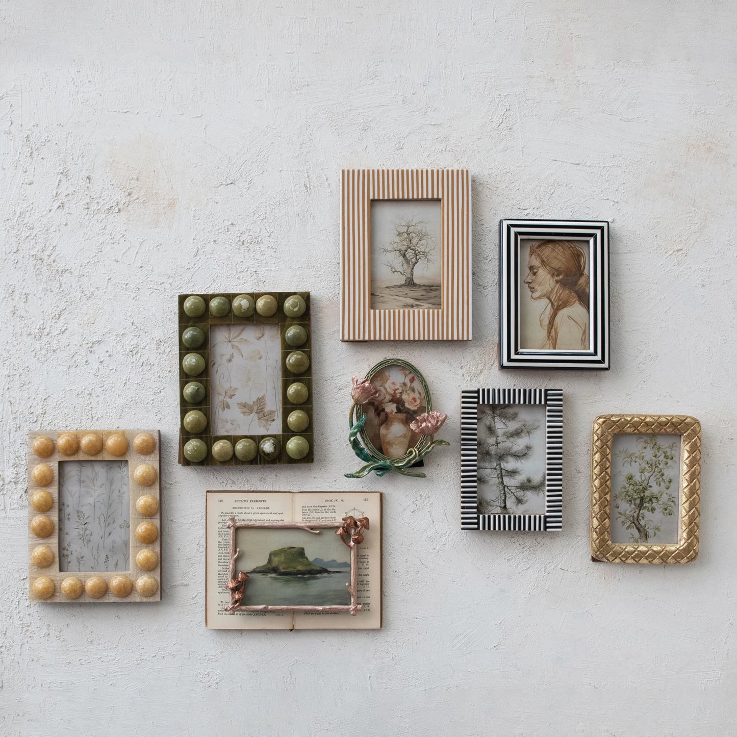 Resin Striped Photo Frame, White & Caramel Color