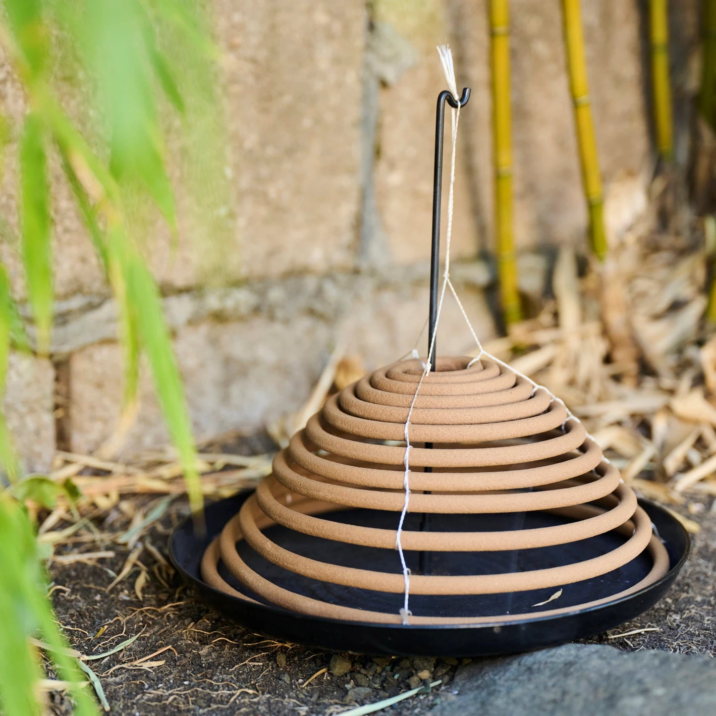 Outdoor Hanging Incense Coils with Stand, Set of 3