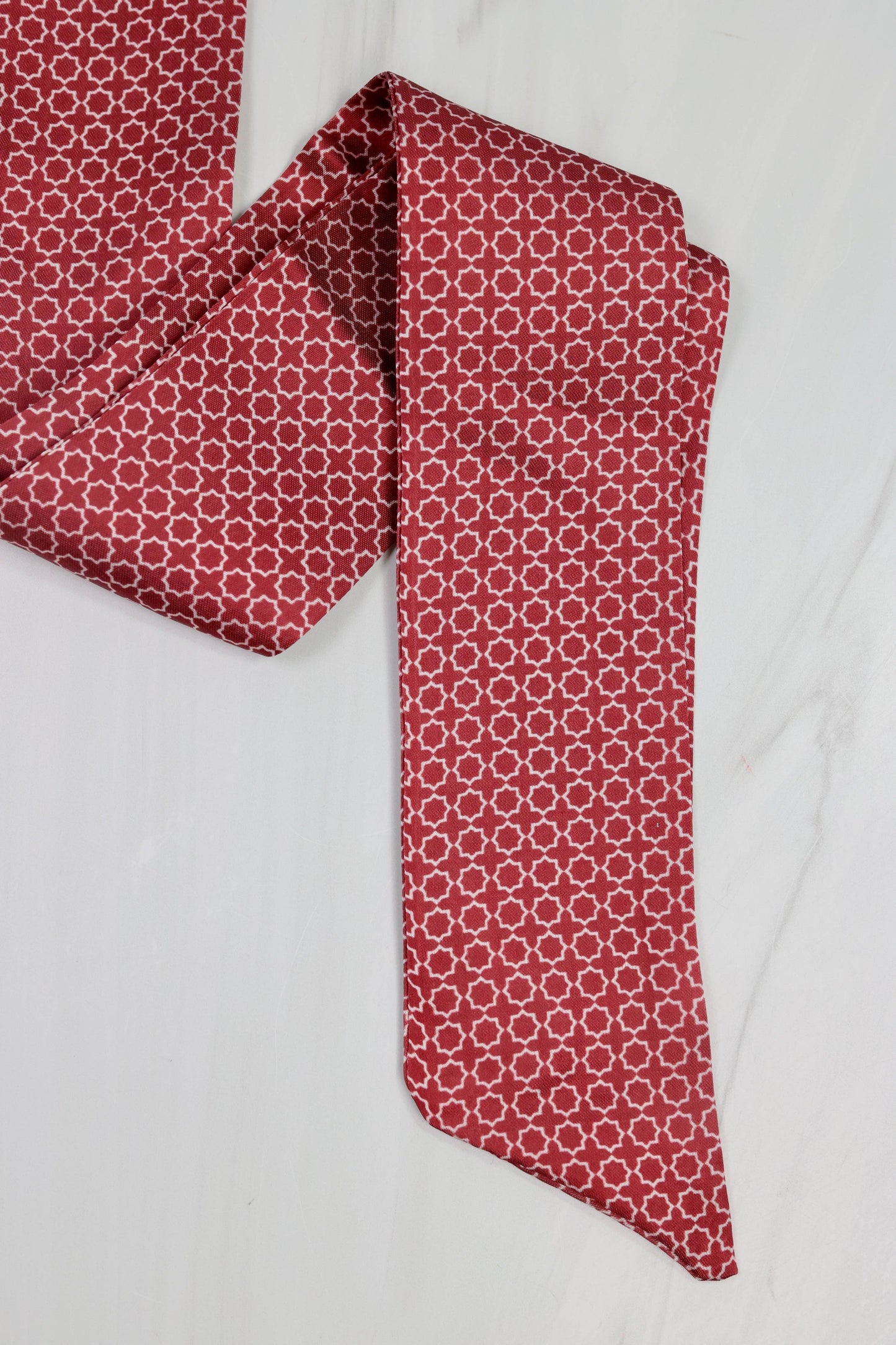 Serafina Scarf Burgundy: Default