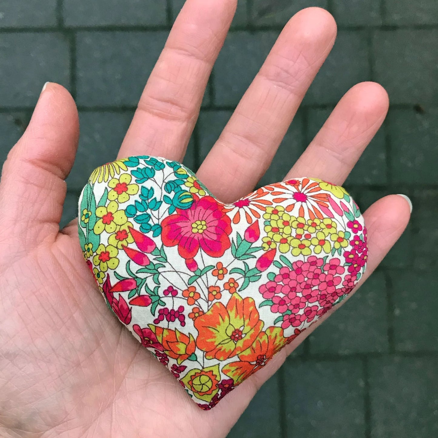 Box of 2 Lavender Hearts - Bonnie & Clyde