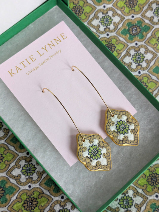Faye Drop Earring - White