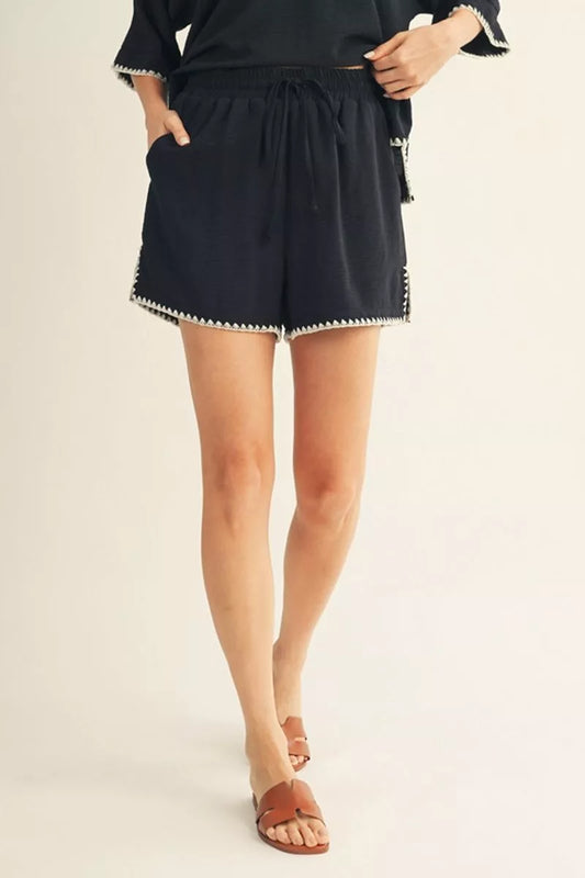 Crinkle Fabric Casual Short Black