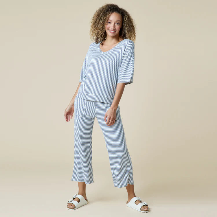 Dream Relaxed V-neck with Capri Lounge Set Indigo-White