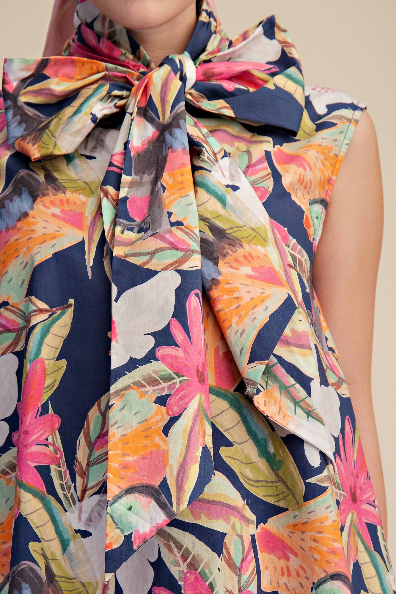 Tie Neck Sleeveless Floral Mini Dress: Navy