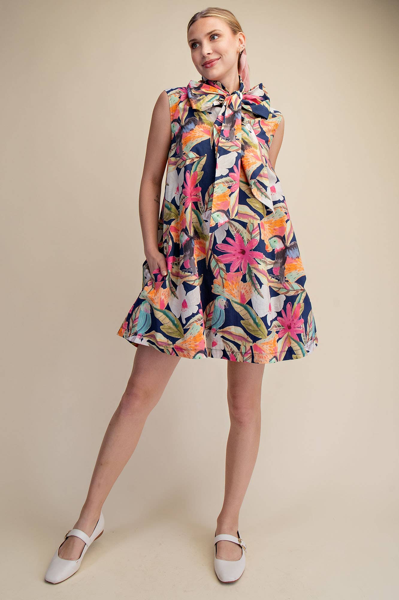 Tie Neck Sleeveless Floral Mini Dress: Navy