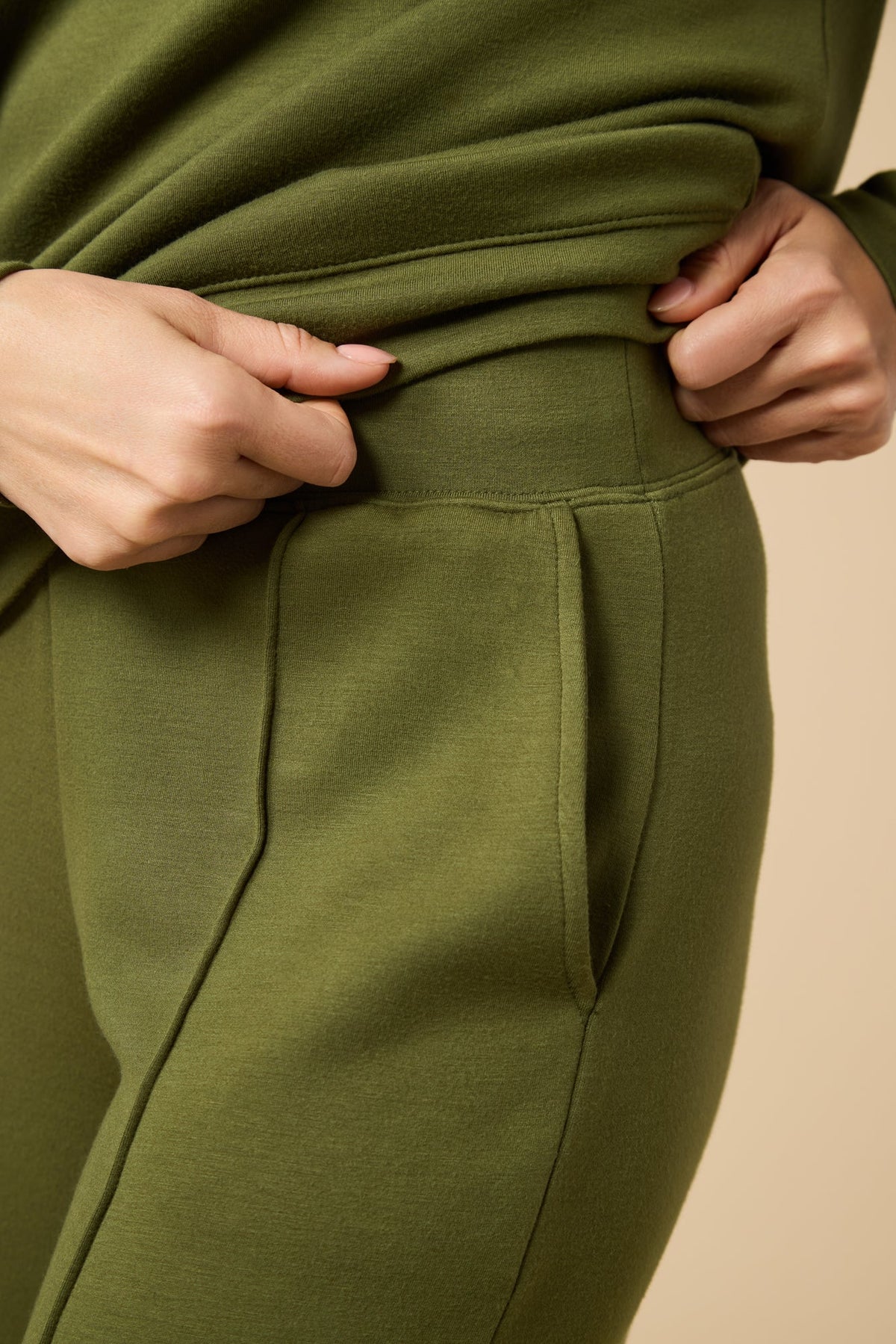 DreamTech Boat Neck with Pintuck Pant Set- Olive