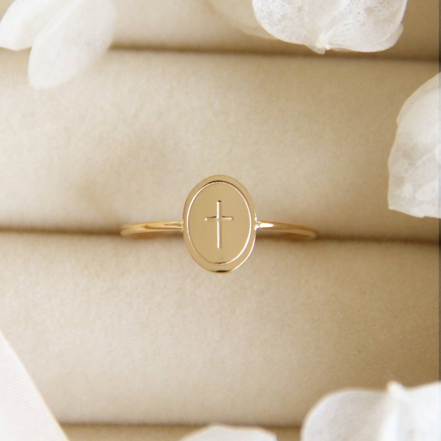 Oval Engraved Cross Ring, Christian Faith Jewelry Gift: Yellow Gold