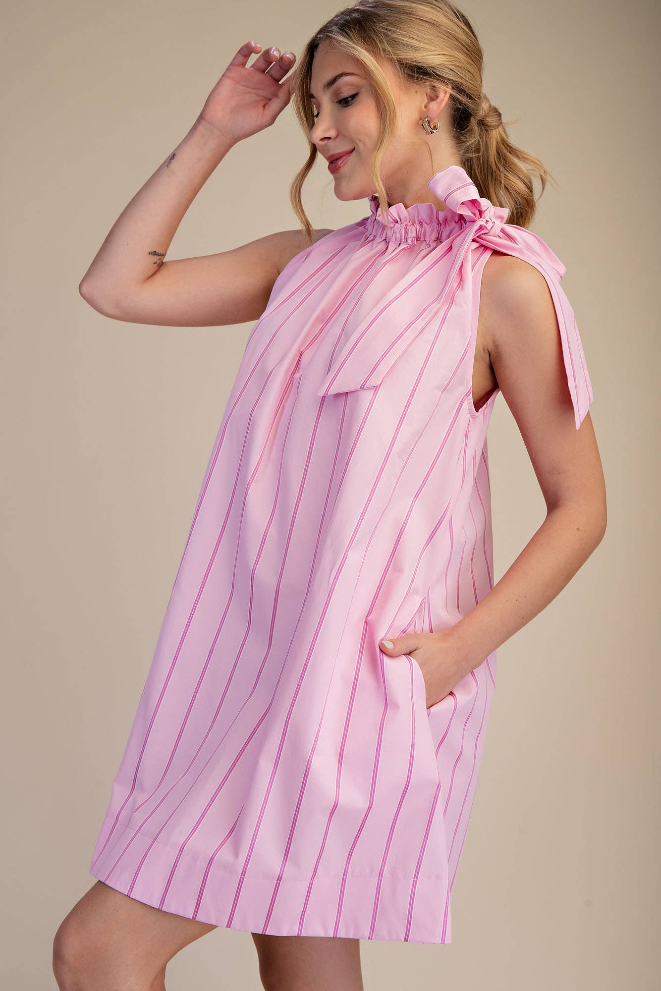 Ruffle Neck Tie Sleeveless Mini Dress: Pink / L