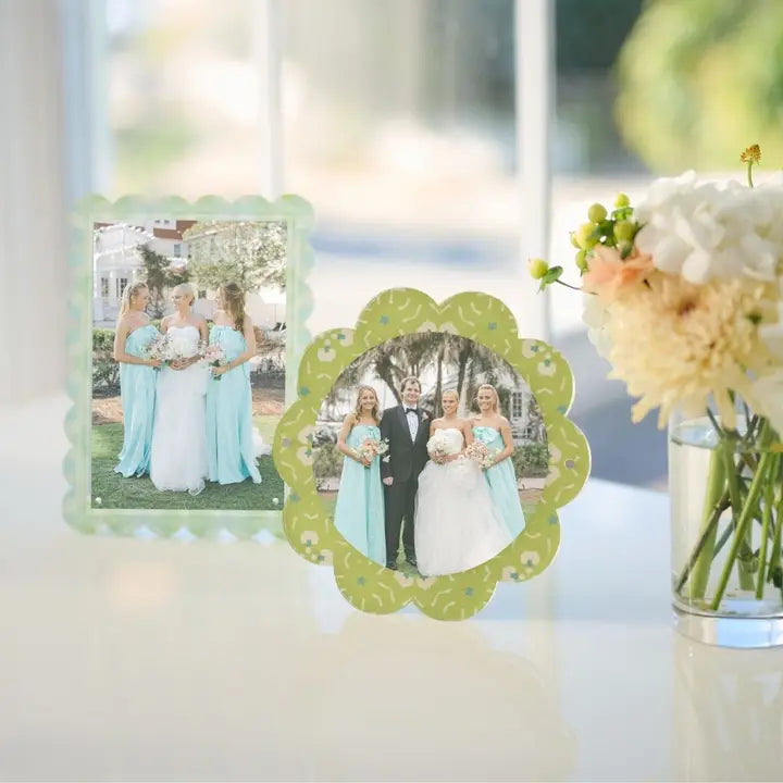 Dorset Round Garden Green Acrylic Picture Frame