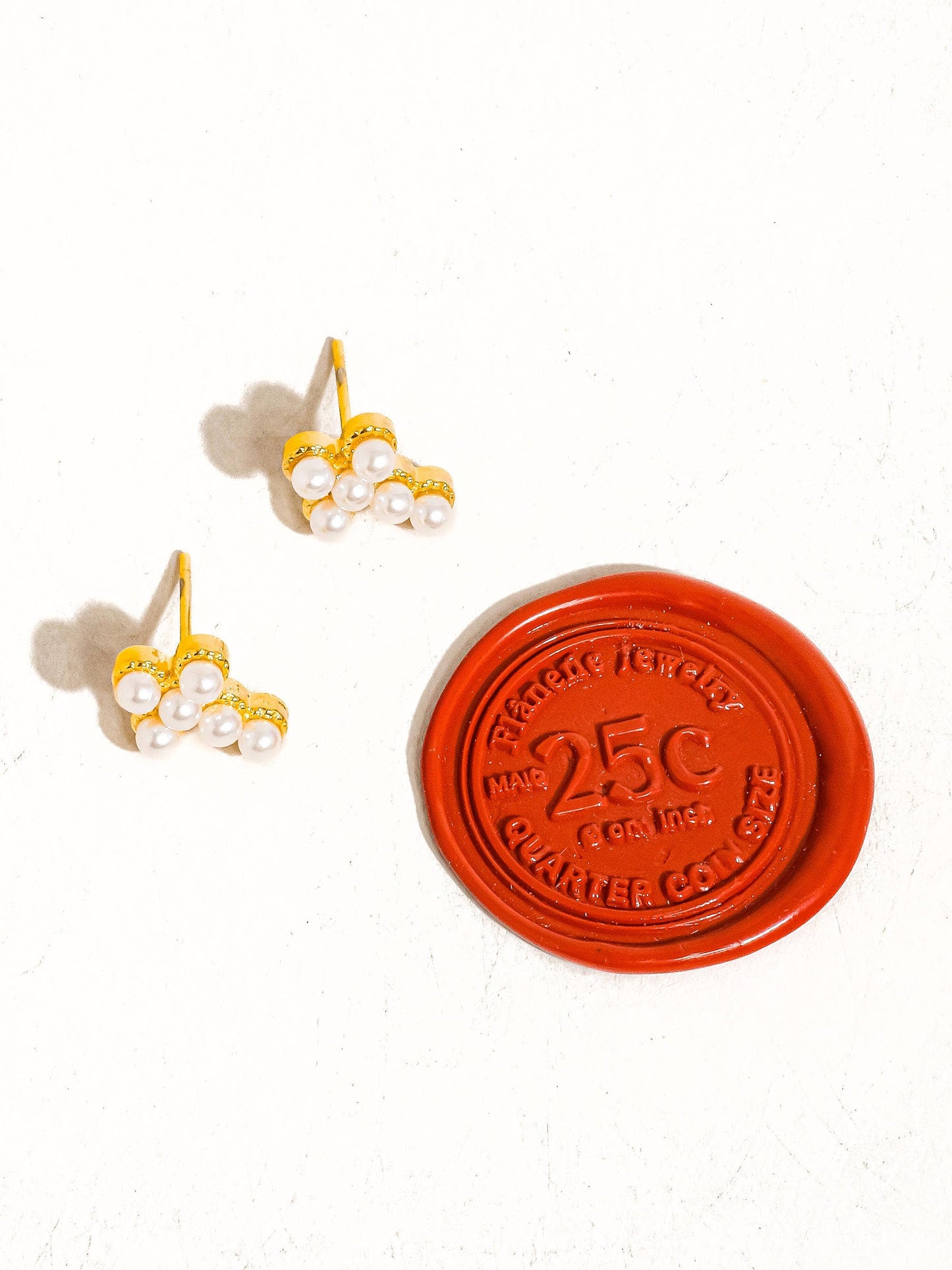 Telo 18K Non-Tarnish Pearl Cross Stud: White