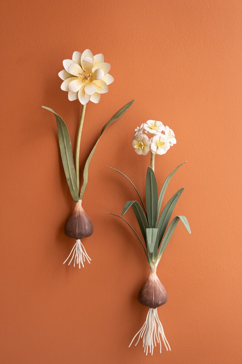 Painted Metal Flower Wall Sconce