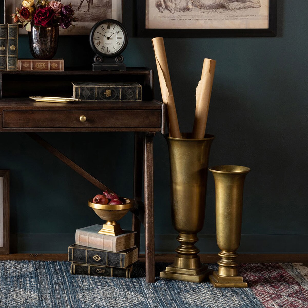 Cast Aluminum Classic Mantel Urn, 20"
