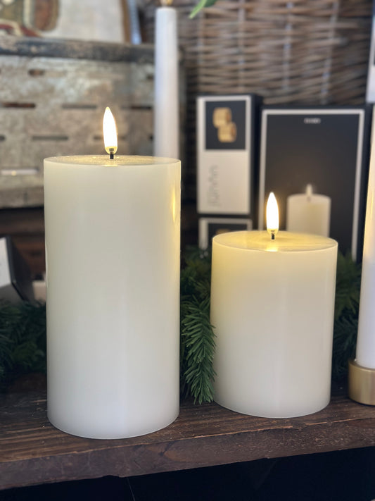 LED Pillar Candle, Ivory, Smooth 3 x 4"