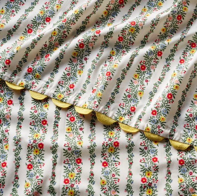 Rosette Stripe Cotton Tablecloth 70X108