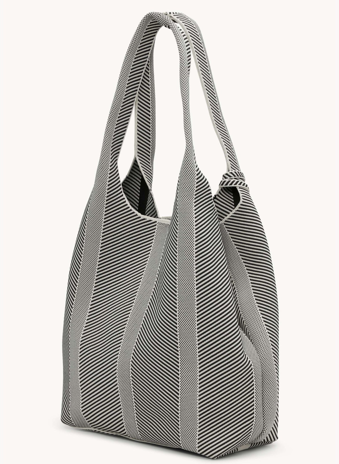 Knitted Bag Milk Cream/Black