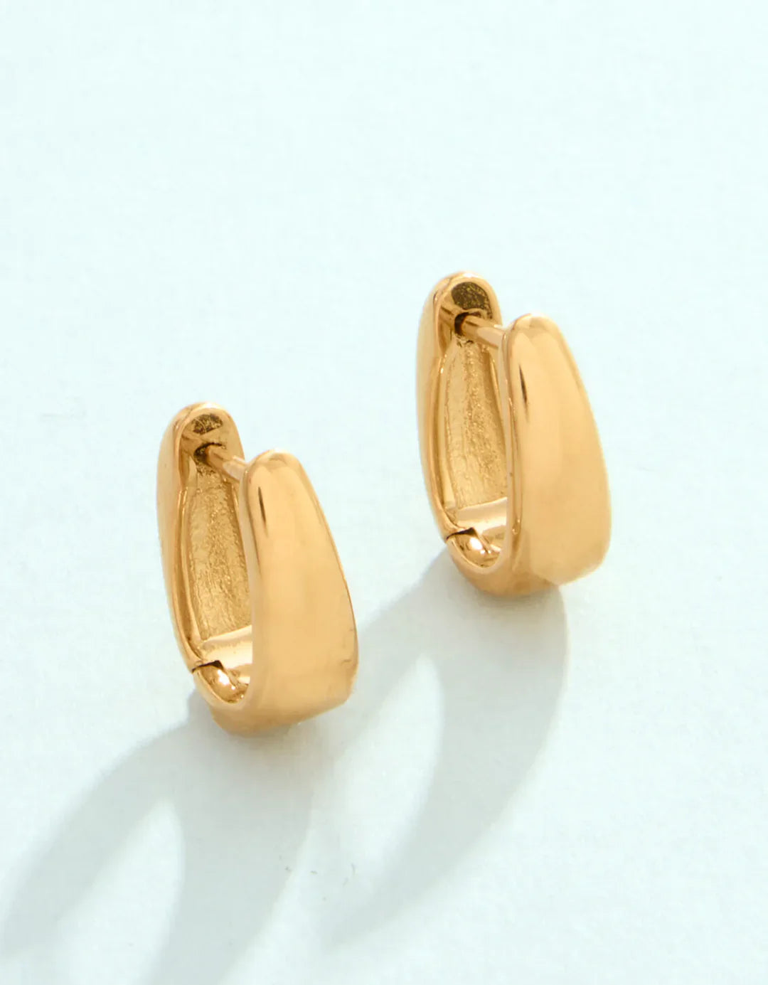 Chatham Hoop Earrings 18mm