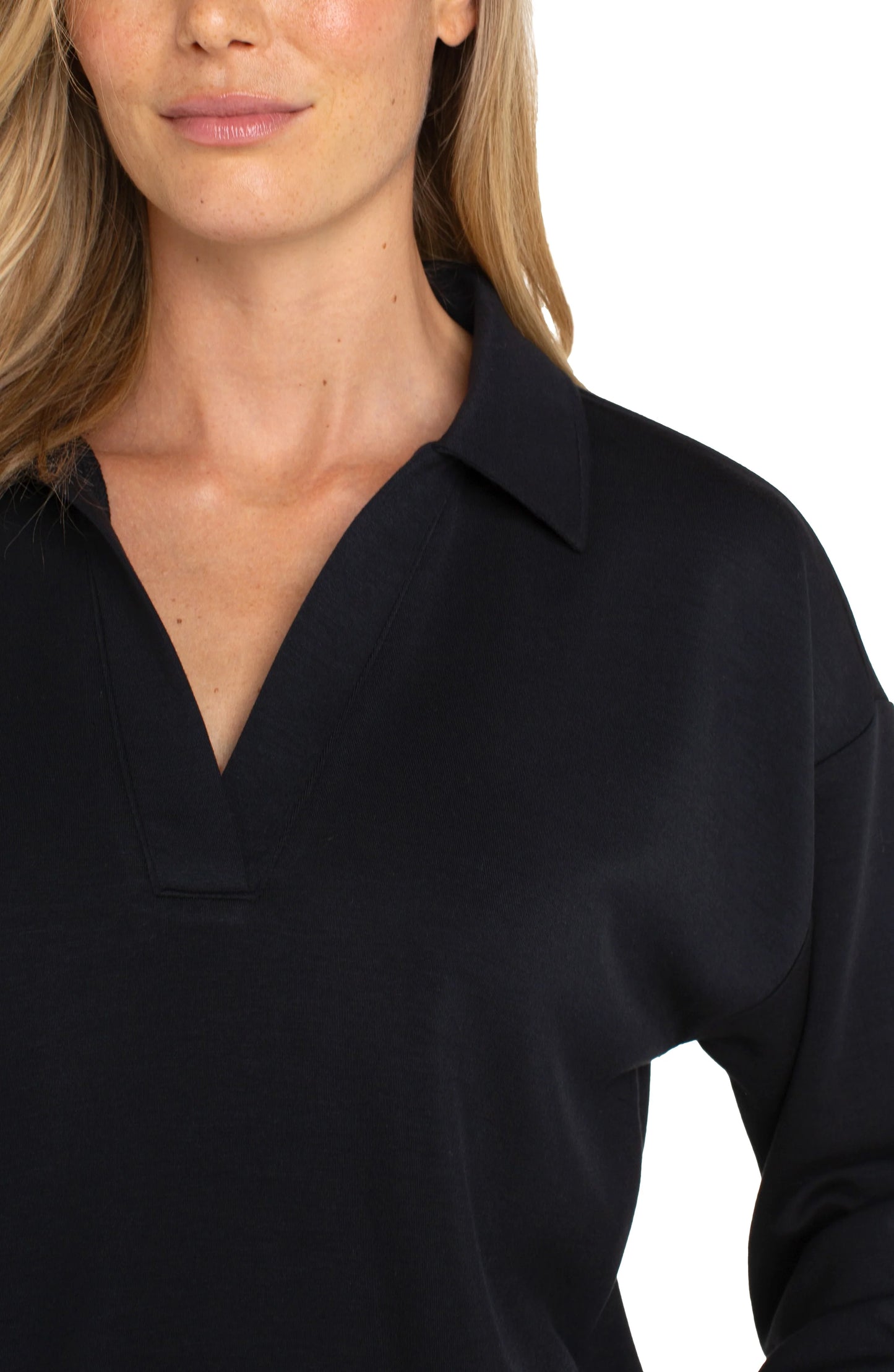 V-neck Popover With Collar Black