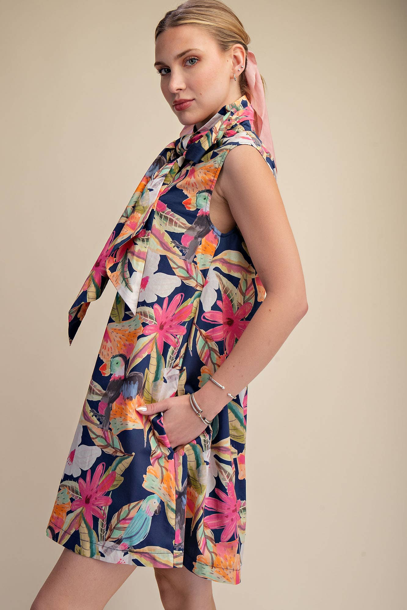 Tie Neck Sleeveless Floral Mini Dress: Navy