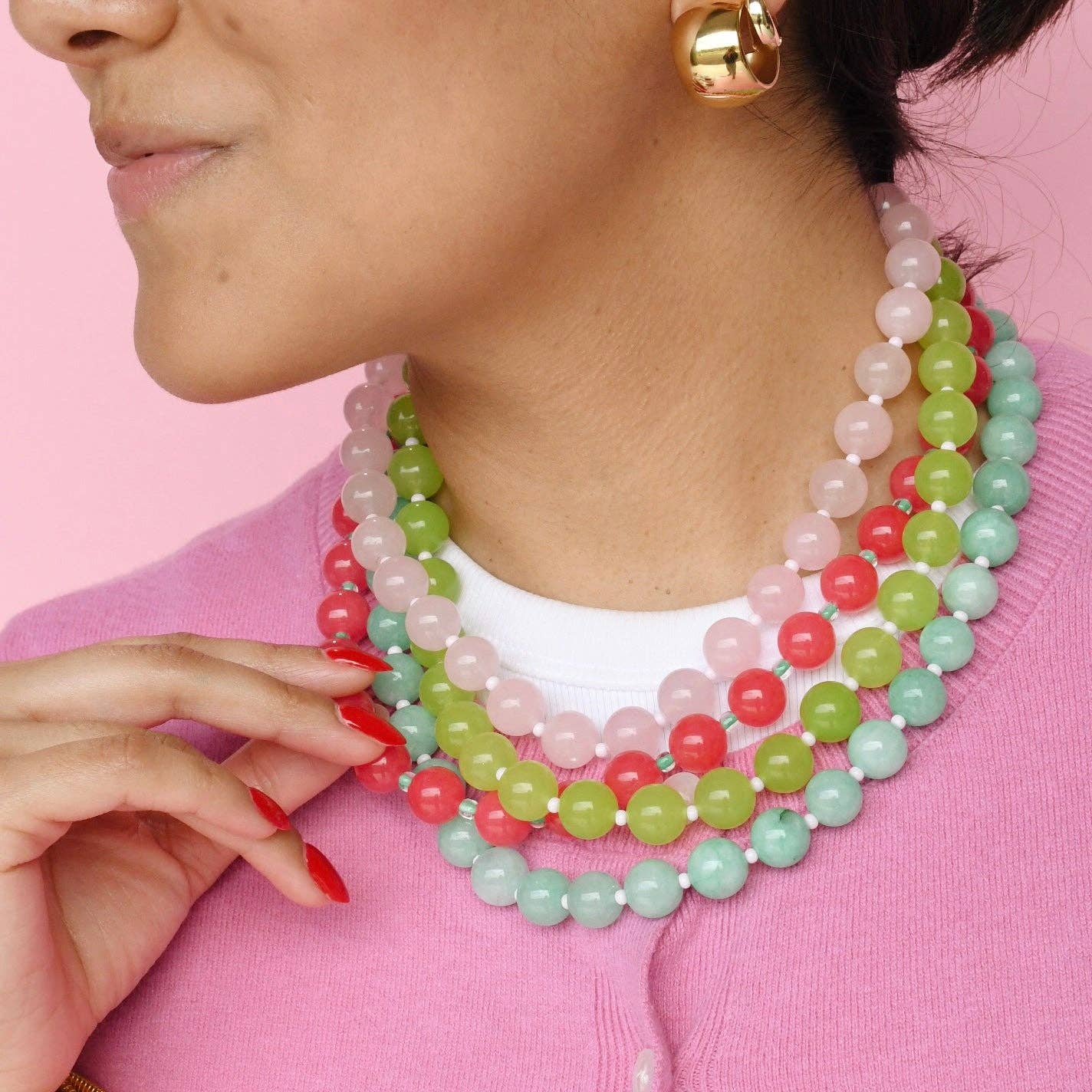 Love Big Necklaces: Light Pink