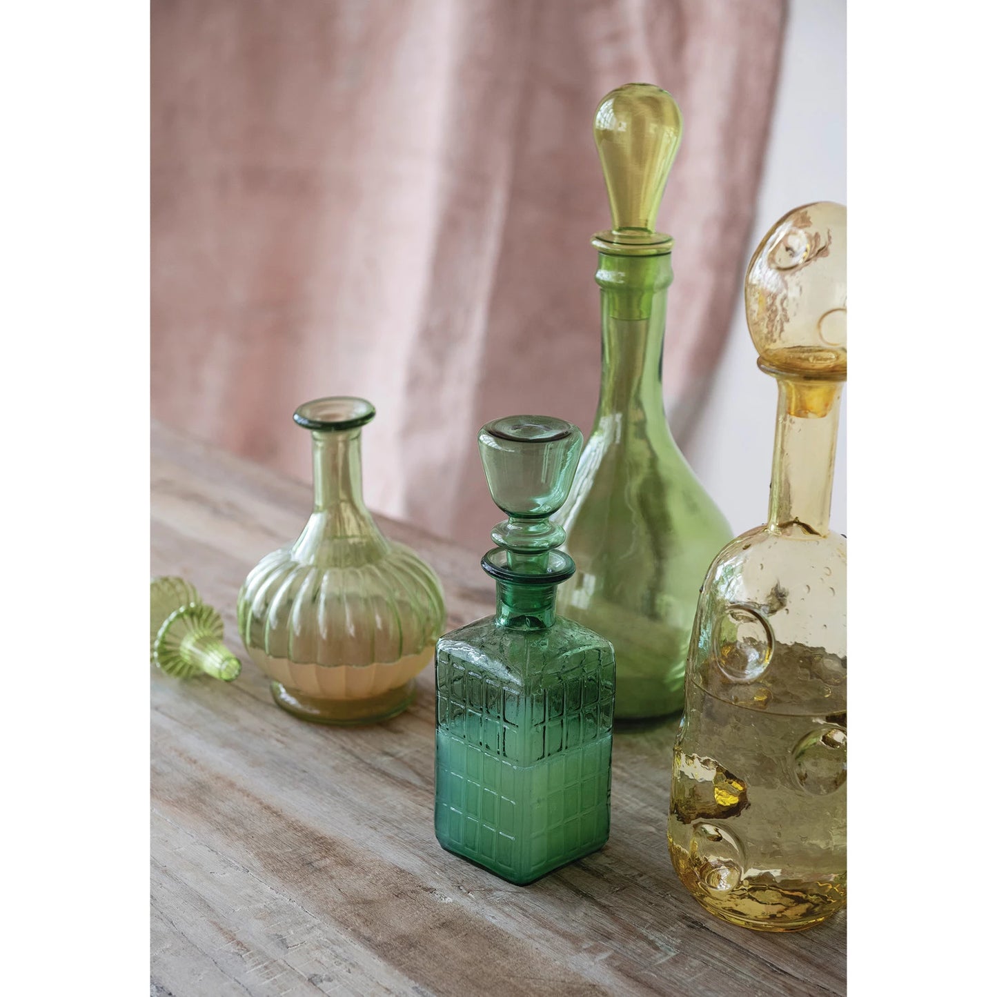 Embossed Glass Decanter with Stopper & Grid Pattern