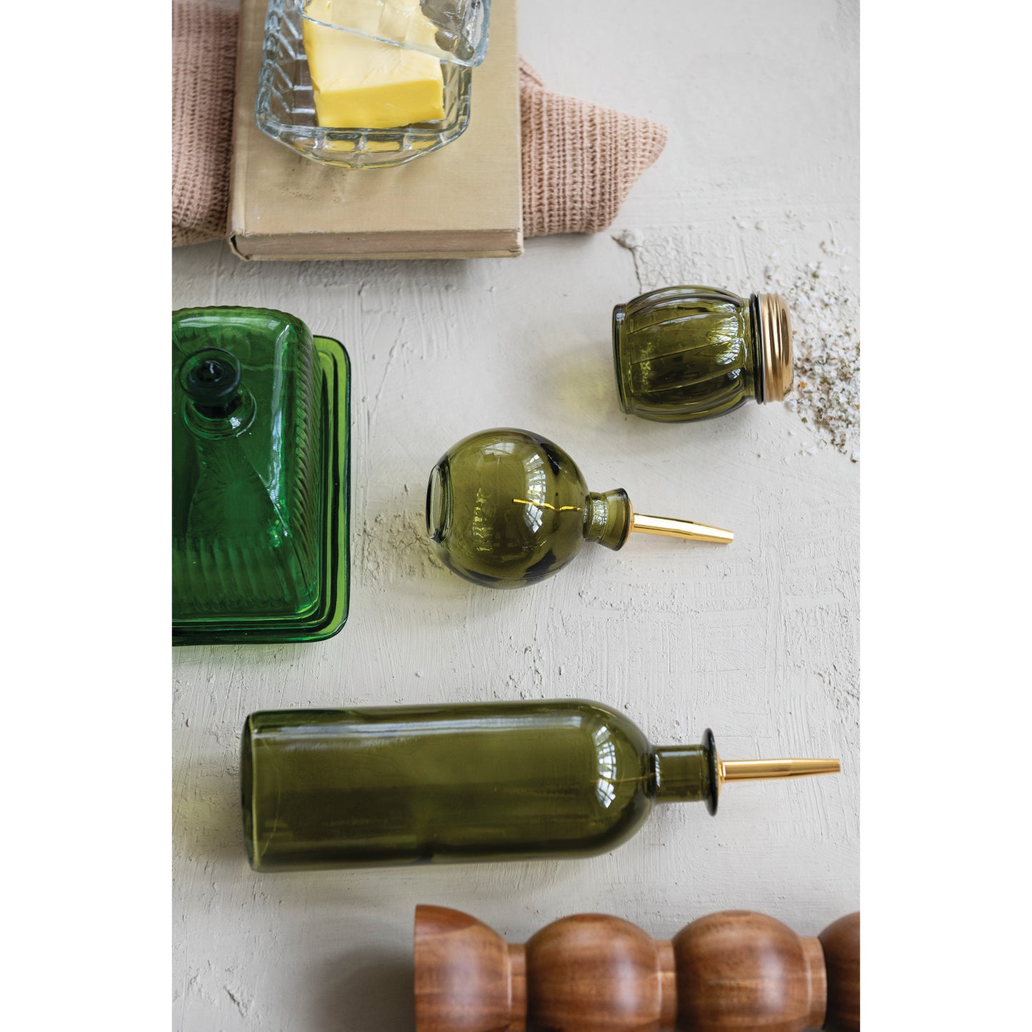 4 oz. Glass Oil Bottle with Metal Stopper, Olive Color & Gold Finish