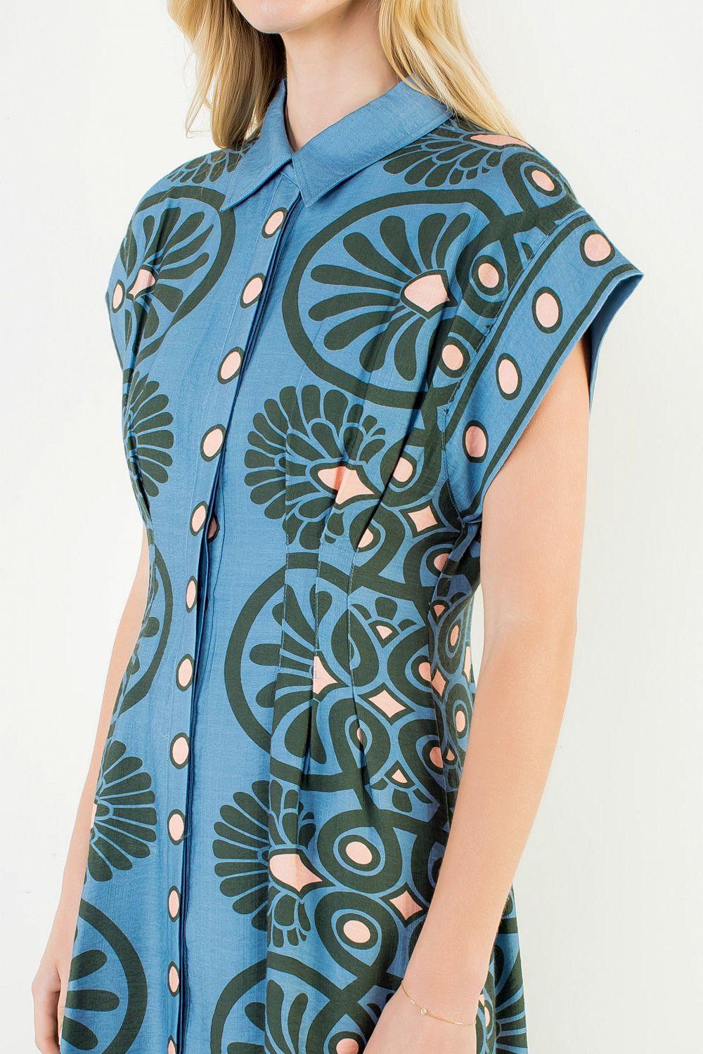 Short Sleeve Distinctive Pattern Dress